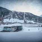 Отель Bergheim Санкт-Антон-ам-Арльберг
