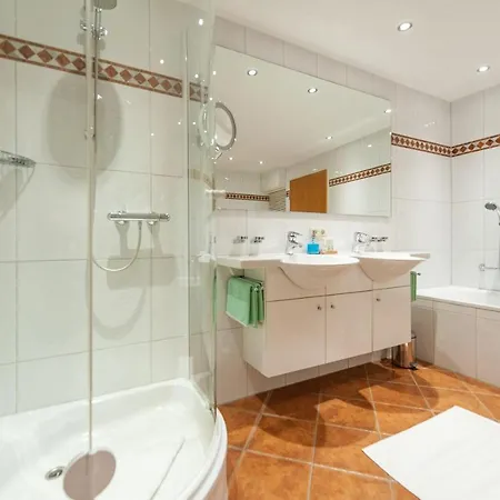 فندق Bergheim 4*