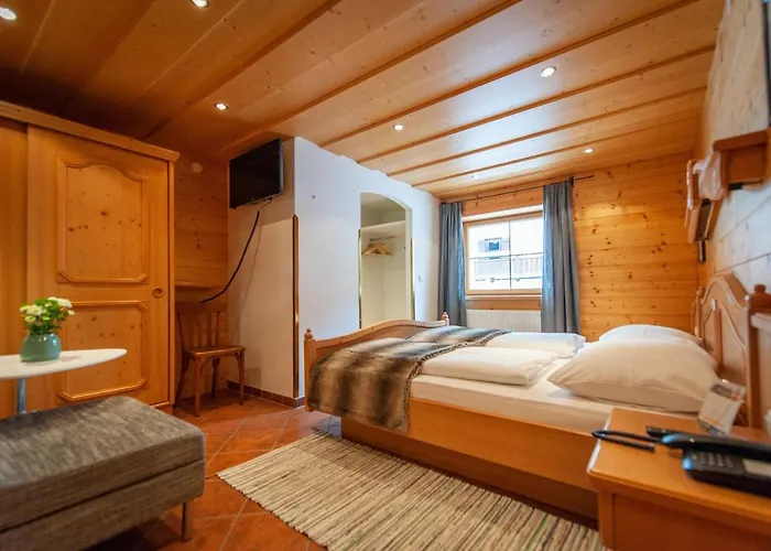 מלון Bergheim 4*